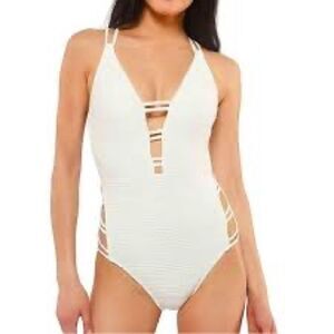 Jessica Simpson Ribbed White Cut Out One Piece Swimsuit